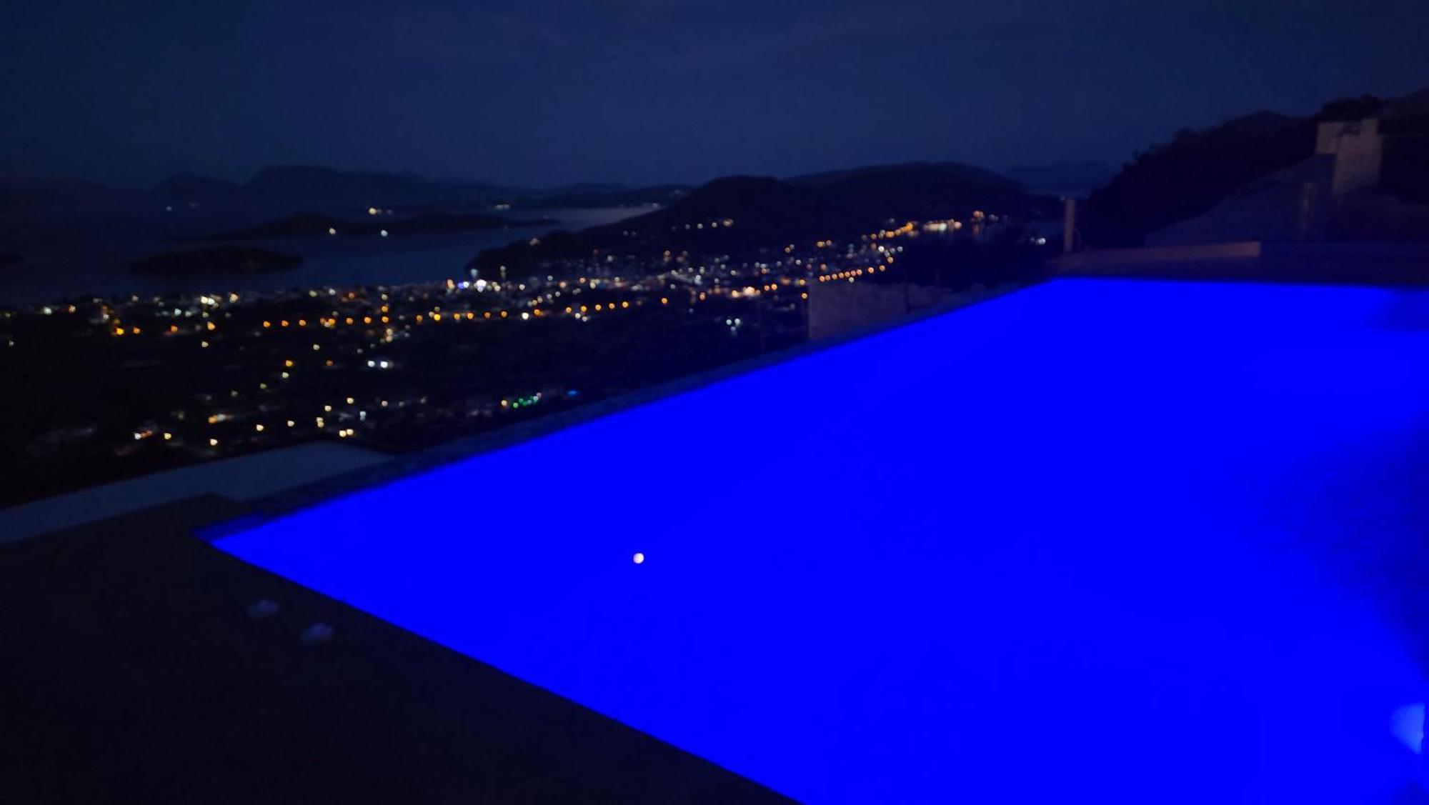 Desun Suites Kolonion Kültér fotó